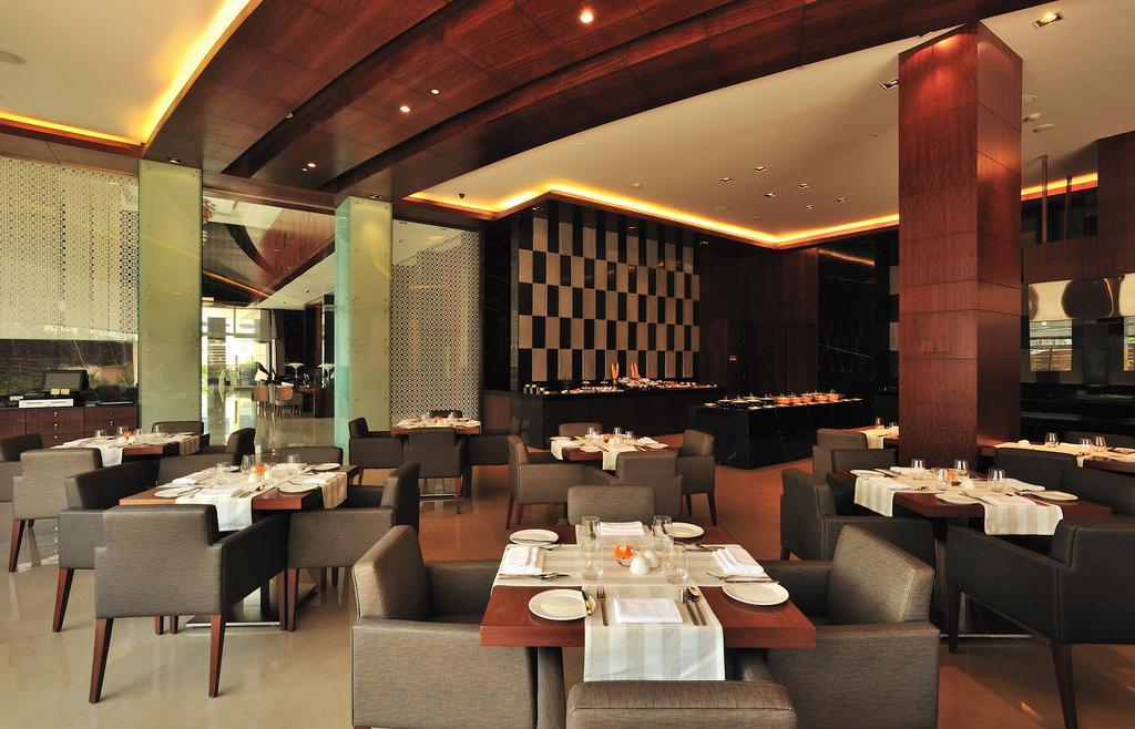 The Anya Hotel-Golf Course Road Gurgaon Eksteriør bilde