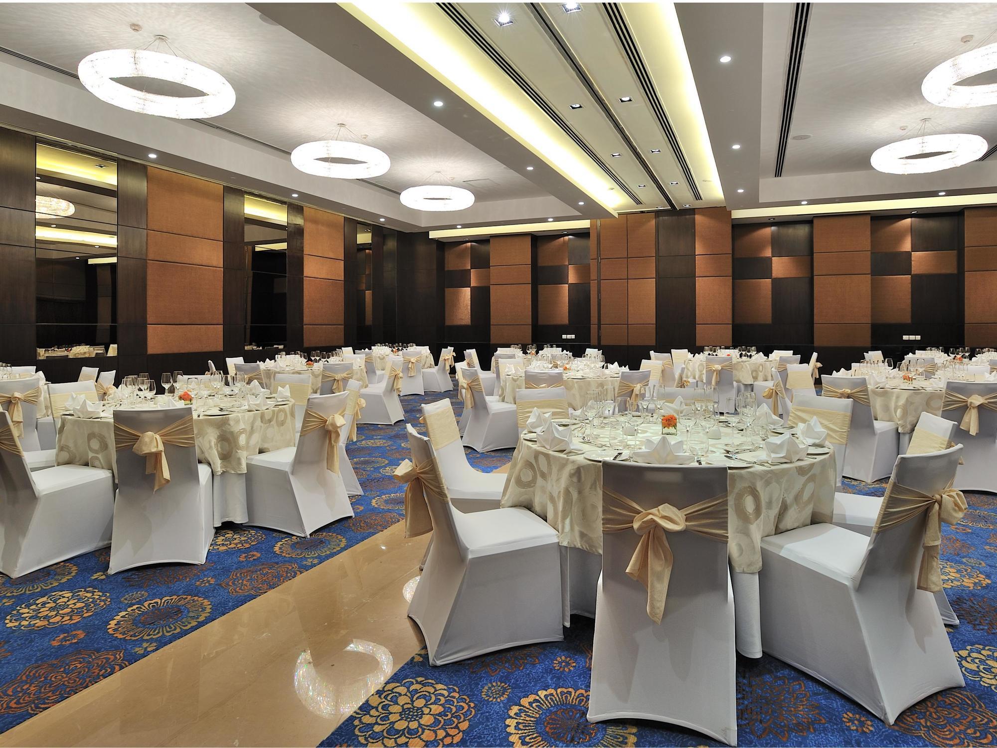 The Anya Hotel-Golf Course Road Gurgaon Eksteriør bilde