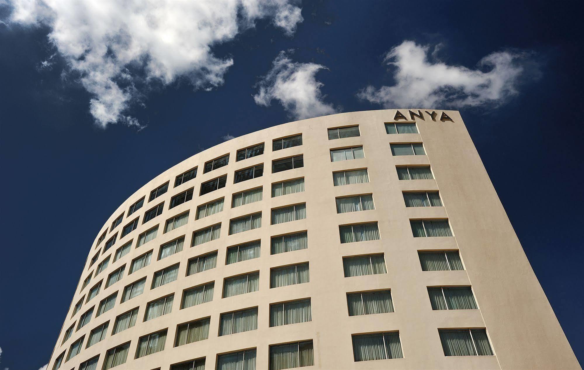 The Anya Hotel-Golf Course Road Gurgaon Eksteriør bilde