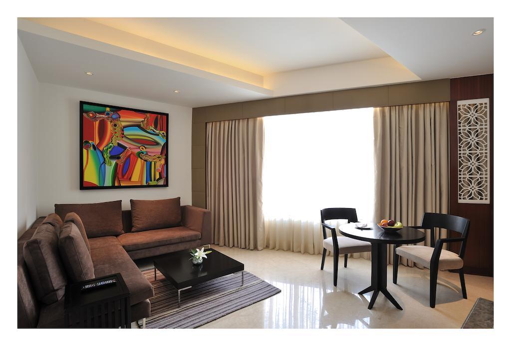 The Anya Hotel-Golf Course Road Gurgaon Eksteriør bilde